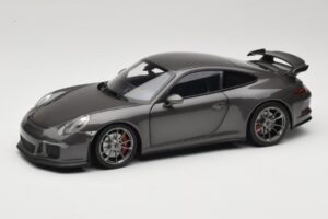 Porsche 911 991 GT3 Grey Metallic Minichamps 1:18 110062720 Diecast