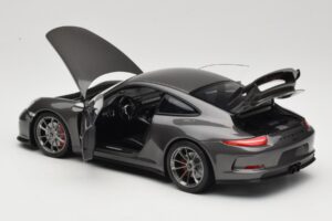 Porsche 911 991 GT3 Grey Metallic Minichamps 1:18 110062720 Diecast — photo 5 of 8