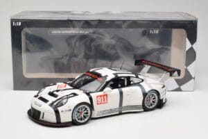 Porsche 911 991 GT3 R #911 2015 Minichamps 1:18 155156000 Diecast — photo 6 of 6