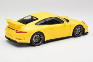 Porsche 911 991 GT3 Racing Yellow & Silver Wheels Minichamps 1:18 110062722 Diecast — photo 3 of 8