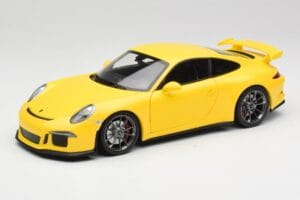 Porsche 911 991 GT3 Racing Yellow & Silver Wheels Minichamps 1:18 110062722 Diecast
