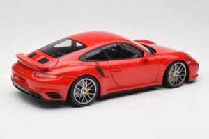 Porsche 911 991 Turbo S Guards Red Minichamps 1:18 110067122 Diecast — photo 3 of 8
