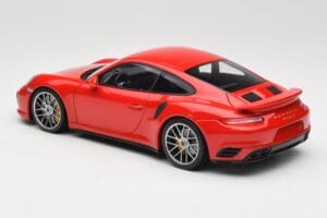 Porsche 911 991 Turbo S Guards Red Minichamps 1:18 110067122 Diecast — photo 7 of 8