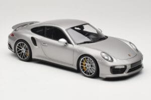Porsche 911 991 Turbo S Silver Minichamps 1:18 113067126 Diecast — photo 6 of 8