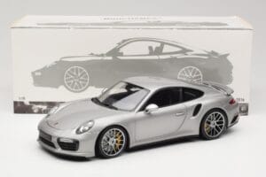 Porsche 911 991 Turbo S Silver Minichamps 1:18 113067126 Diecast — photo 8 of 8