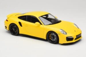 Porsche 911 991 Turbo S Yellow With Black Wheels Minichamps 1:18 110062321 Diecast — photo 6 of 8