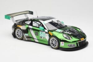 Porsche 911 991.1 GT3 R #540 Black Swan Racing P. Long / T. Pilgrim 24h Daytona 2016 Minichamps 1:18 155166540 Diecast — photo 4 of 6