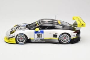 Porsche 911 991.1 GT3 R #911 Manthey Racing N. Tandy / E. Bamber 24h Nurburgring 2016 Minichamps 1:18 155166911 Diecast — photo 3 of 6