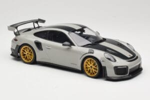 Porsche 911 991.2 GT2 RS Chalk Weissach Package Golden Wheels Minichamps 1:18 155068304 Diecast — photo 4 of 6