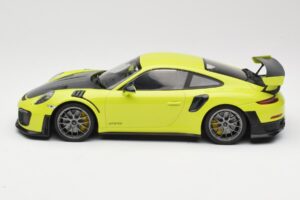 Porsche 911 991.2 GT2 RS Lime Green with Silver Wheels Minichamps 1:18 155068309 Diecast — photo 3 of 6
