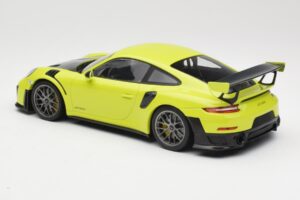 Porsche 911 991.2 GT2 RS Lime Green with Silver Wheels Minichamps 1:18 155068309 Diecast — photo 5 of 6