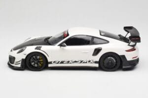 Porsche 911 991.2 GT2 RS Manthey Racing White Minichamps 1:18 MR-911-GT3RS-1802-W Diecast — photo 3 of 6