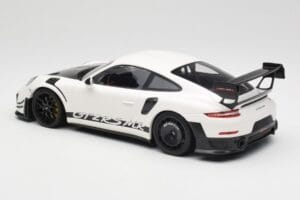 Porsche 911 991.2 GT2 RS Manthey Racing White Minichamps 1:18 MR-911-GT3RS-1802-W Diecast — photo 5 of 6