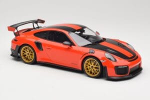 Porsche 911 991.2 GT2 RS Orange Weissach Package Golden Wheels Minichamps 1:18 155068305 Diecast — photo 4 of 6