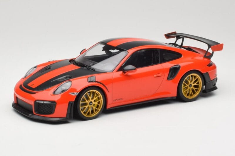 Porsche 911 991.2 GT2 RS Orange Weissach Package Golden Wheels Minichamps 1:18 155068305 Diecast