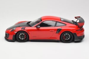 Porsche 911 GT2 RS 991.2 Red Black Wheels Minichamps 1:18 155068307 Diecast — photo 3 of 6