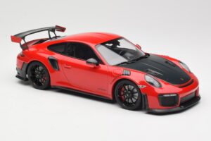 Porsche 911 GT2 RS 991.2 Red Black Wheels Minichamps 1:18 155068307 Diecast — photo 4 of 6