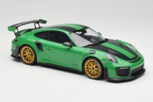 Porsche 911 991.2 GT2 RS Weissach Package British Racing Green & Golden Wheels Minichamps 1:18 153068318 Diecast — photo 4 of 6