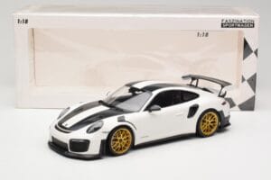 Porsche 911 991.2 GT2 RS Weissach Package White With Golden Wheels Minichamps 1:18 153068308 Diecast — photo 6 of 6