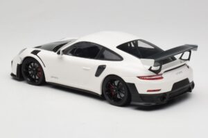 Porsche 911 991.2 GT2 RS White Minichamps 1:18 155068301 Diecast — photo 5 of 6