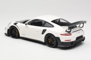 Porsche 911 991.2 GT2 RS White with Black Wheels Minichamps 1:18 155068310 Diecast — photo 5 of 6