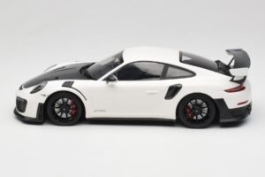 Porsche 911 991.2 GT2 RS White Minichamps 1:18 155068301 Diecast — photo 3 of 6