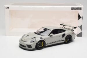 Porsche 911 991.2 GT3 RS Chalk Wording Black Wheels Minichamps 1:18 153068230 Diecast — photo 6 of 6
