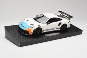 Porsche 911 991.2 GT3 RS Manthey Racing White & Blue & Orange Minichamps 1:18 MR-911-GT3RS-1805 Diecast — photo 2 of 6
