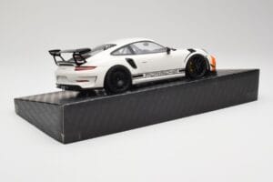 Porsche 911 991.2 GT3 RS Manthey Racing White & Blue & Orange Minichamps 1:18 MR-911-GT3RS-1805 Diecast — photo 3 of 6