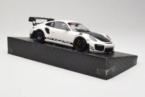 Porsche 911 991.2 GT3 RS Manthey Racing White Minichamps 1:18 MR-911-GT3RS-1801 Diecast — photo 4 of 6