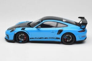 Porsche 911 991.2 GT3 RS Miami Blue Weissach Package & Black Magnesium Wheels Minichamps 1:18 153068231 Diecast — photo 3 of 6