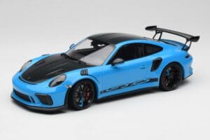 Porsche 911 991.2 GT3 RS Miami Blue Weissach Package & Black Magnesium Wheels Minichamps 1:18 153068231 Diecast