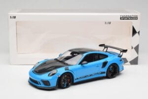 Porsche 911 991.2 GT3 RS Miami Blue Weissach Package & Black Magnesium Wheels Minichamps 1:18 153068231 Diecast — photo 6 of 6