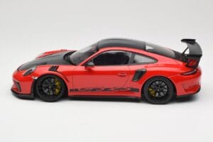 Porsche 911 991.2 GT3 RS Weissach Package Guards Red Black Wheels Minichamps 1:18 153068223 Diecast — photo 3 of 6
