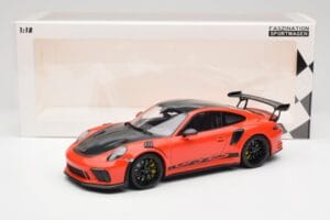 Porsche 911 991.2 GT3 RS Weissach Package Lava Orange Wording Black Magnesium Wheels Minichamps 1:18 153068226 Diecast — photo 6 of 6