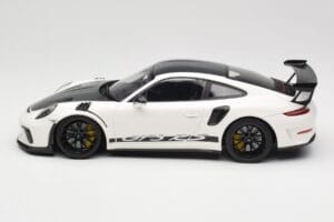 Porsche 911 991.2 GT3 RS Weissach Package White Wording Black Magnesium Wheels Minichamps 1:18 153068225 Diecast — photo 3 of 6