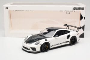 Porsche 911 991.2 GT3 RS Weissach Package White Wording Black Magnesium Wheels Minichamps 1:18 153068225 Diecast — photo 6 of 6
