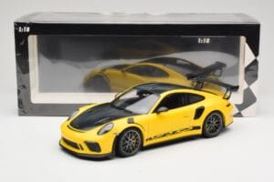 Porsche 911 991.2 GT3 RS Yellow Weissach Package Platinum Wheels Minichamps 1:18 155068221 Diecast — photo 6 of 6