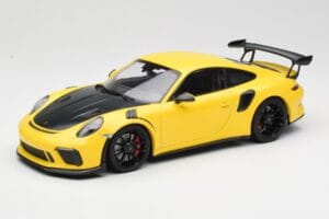 Porsche 911 991.2 GT3 RS Yellow with Black Wheels Minichamps 1:18 155068231 Diecast