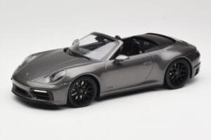 Porsche 911 992 Carrera 4 GTS Cabriolet Grey Metallic Minichamps 1:18 155063031 Diecast