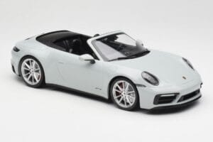 Porsche 911 992 Carrera 4 GTS Cabriolet Grey Minichamps 1:18 155063034 Diecast — photo 2 of 6