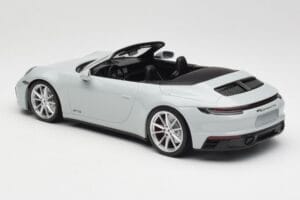 Porsche 911 992 Carrera 4 GTS Cabriolet Grey Minichamps 1:18 155063034 Diecast — photo 4 of 6