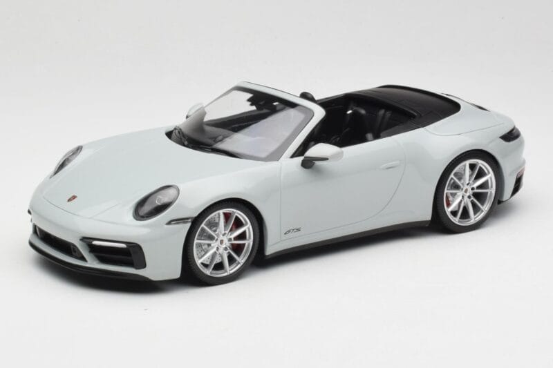 Porsche 911 992 Carrera 4 GTS Cabriolet Grey Minichamps 1:18 155063034 Diecast