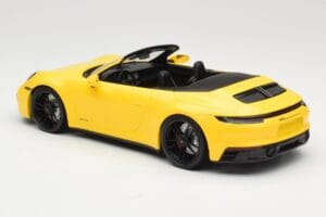 Porsche 911 992 Carrera 4 GTS Cabriolet Yellow Minichamps 1:18 155063030 Diecast — photo 5 of 6