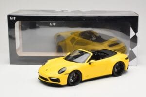 Porsche 911 992 Carrera 4 GTS Cabriolet Yellow Minichamps 1:18 155063030 Diecast — photo 6 of 6