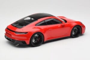 Porsche 911 992 Carrera 4 GTS Red Minichamps 1:18 155063100 Diecast — photo 2 of 6