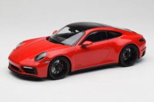 Porsche 911 992 Carrera 4 GTS Red Minichamps 1:18 155063100 Diecast
