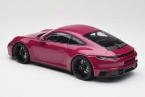Porsche 911 992 Carrera 4 GTS Rubystar Minichamps 1:18 155063102 Diecast — photo 5 of 6