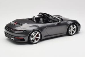 Porsche 911 992 Carrera 4S Cabriolet Agate Grey Metallic Minichamps 1:18 155067336 Diecast — photo 2 of 6