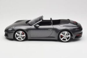 Porsche 911 992 Carrera 4S Cabriolet Agate Grey Metallic Minichamps 1:18 155067336 Diecast — photo 3 of 6